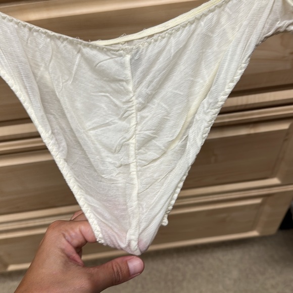 Victoria’s Secret babydoll with matching cheeky panties - Picture 8 of 10